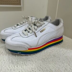 PUMA White Sneakers with Multicolor Sole